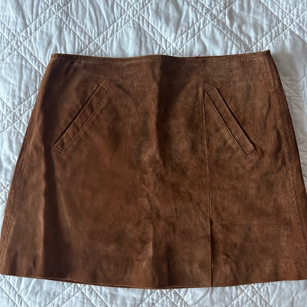 Elegant Brown Suede Skirt